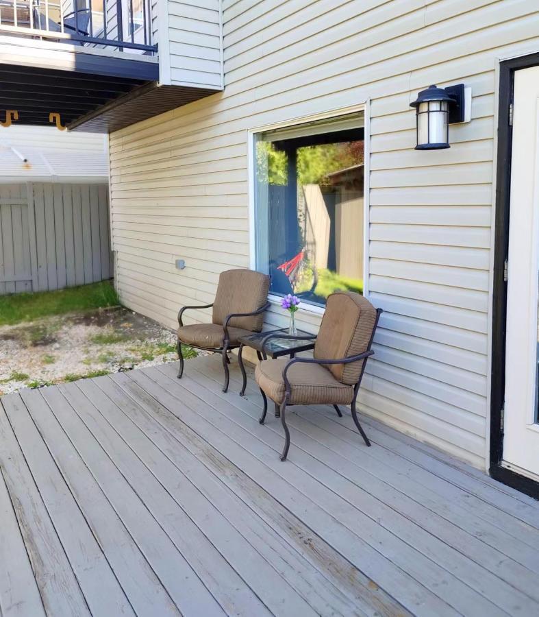 Lovely Home Calgary Exterior photo